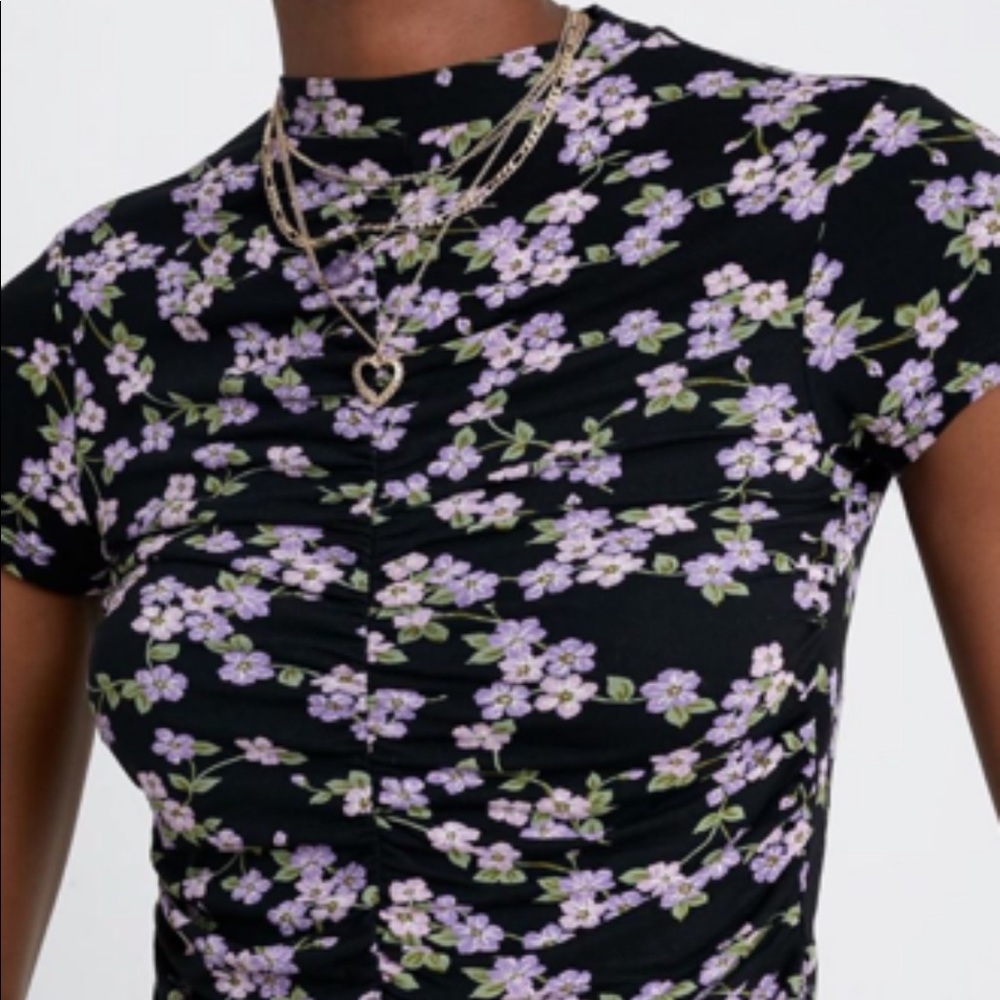 UO black mock neck ruched crop top floral s